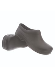 Springfield Slip Resistant Nursing Clogs
