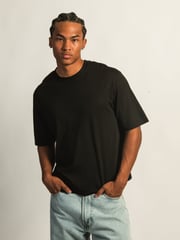 KOLBY SHORT CUT TEE - BLACK