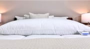 Holiday Inn<sup>®</sup> Featherbest Pillow | Medium Support