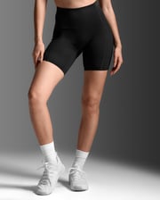 Form Stash Hi-Rise 6" Compression Short with Pockets
