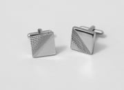 #11 Cufflink