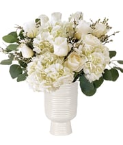 Hydrangea &amp; Rose Love Bouquet