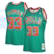 Men's Chicago Bulls Scottie Pippen Mitchell & Ness Green 1995-96 Hardwood Classics Reload 2.0 Swingman Jersey