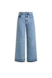 DENIM CROPPED FRAYED HEM JEAN