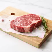 Halal Sirloin Steak | Approx. 1lb | Sliced 1in Thick | Freshly Packaged | High Quality | 100% Zabiha Halal |