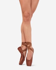 Carlotta Pointe shoes - Medium box Medium sole