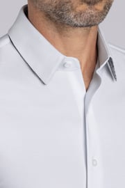 Grandeur in Icy Cotton