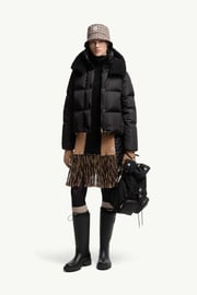 Castelnou Square-Quilted Hooded Short Down Jacket