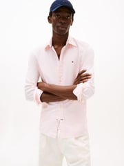 Solid Stretch Regular Fit Oxford Shirt