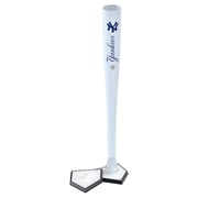 New York Yankees The Beer Bat  26oz. Cup with Mini Home Plate Stand