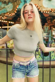 Classic Fleur Crop Tee