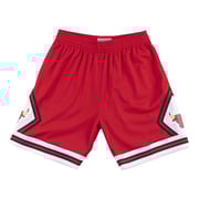 Men's Chicago Bulls Mitchell & Ness Red 1975-76 Hardwood Classics Swingman Shorts