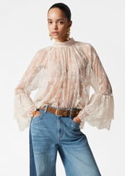 Blouse en dentelle volantée