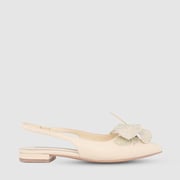 Nelli Flats