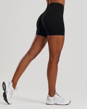 Motion Seamless Shorts | Black