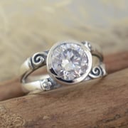 Playful Pirouette Ring - Size 7