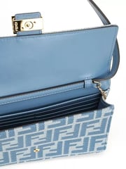 "Baguette" wallet on chain