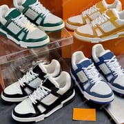 Designer Shoes Embossed Trainer Sneaker White Black Sky Blue Green Denim Pink Red Luxurys Mens Casual Sneakers Low Platform Womens Trainers