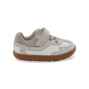 Arlo Sneaker
