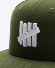 UNDEFEATED X NE CLASSIC ICON FITTED