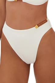 Aika Gigi Bikini Bottom
