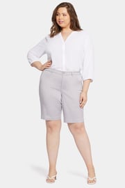 Bermuda Shorts In Plus Size - Pearl Grey