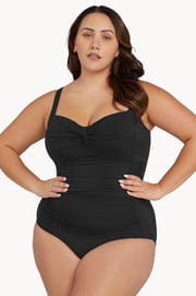 Aria Botticelli One Piece