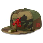 Men's Atlanta Braves New Era Camo Team Color Undervisor 59FIFTY Fitted Hat