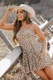 Charming Glow Sleeveless Floral Mini Dress (Taupe)