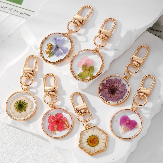 1 Piece Casual Simple Style Flower Alloy Resin Keychain