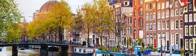 Book flights from Barcelonato Amsterdam