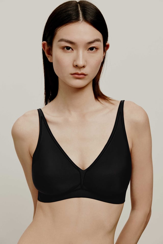 3D Smile Support Contrast Plunge Bra