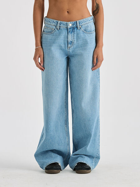 Low Slouch Relaxed Jean | Lee Jeans Australia