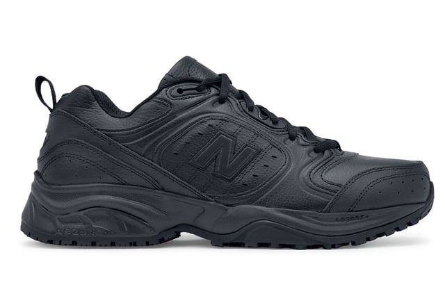 New Balance 623 v3