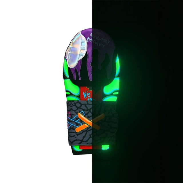 out of this world | sliding mitt