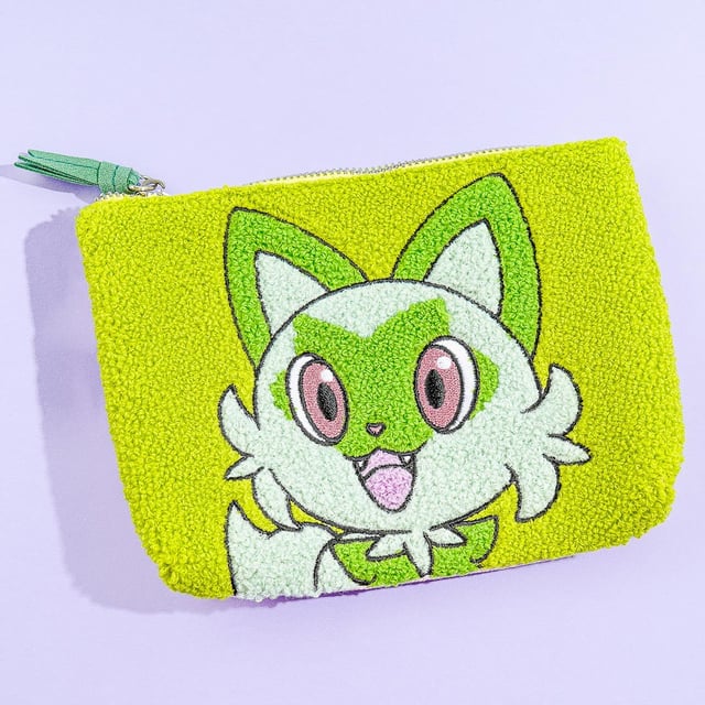 Pokemon 3-Pocket Fuzzy Pouch - Sprigatito