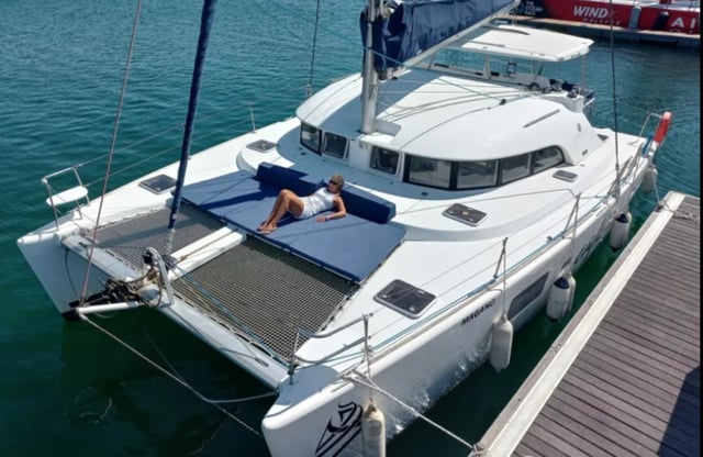 Catamaran - Magano 12pax