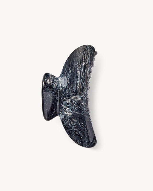 Grande Heirloom Claw in Obsidian