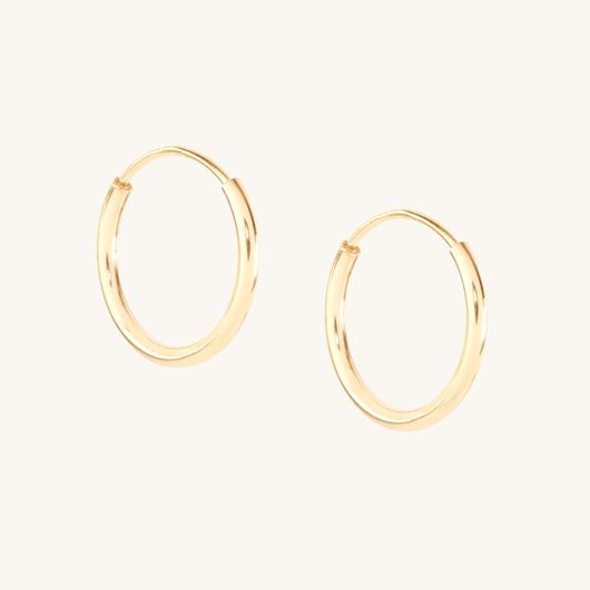 Never-Ending Hoop Earring (single)