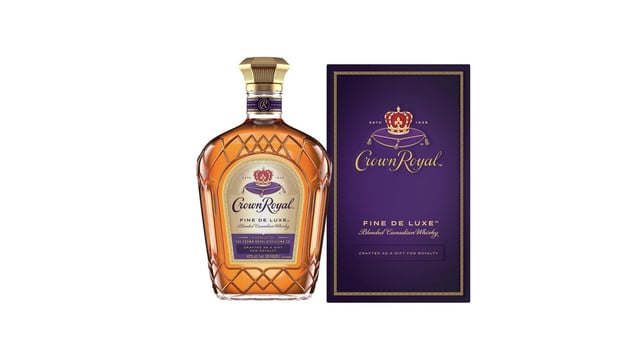 Crown Royal Fine De Luxe 80 Proof Blended Canadian Whisky Bottle (750 ml)