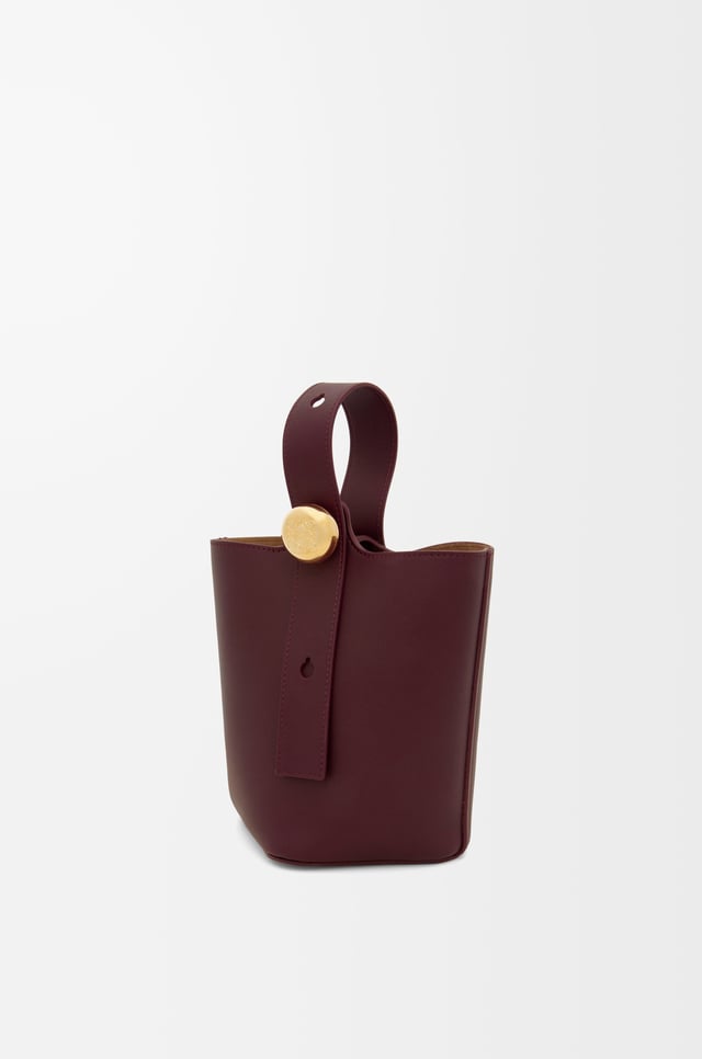 Mini Pebble bucket in mellow calfskin