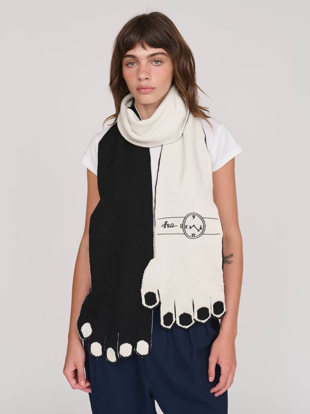 Hand In Hand Scarf