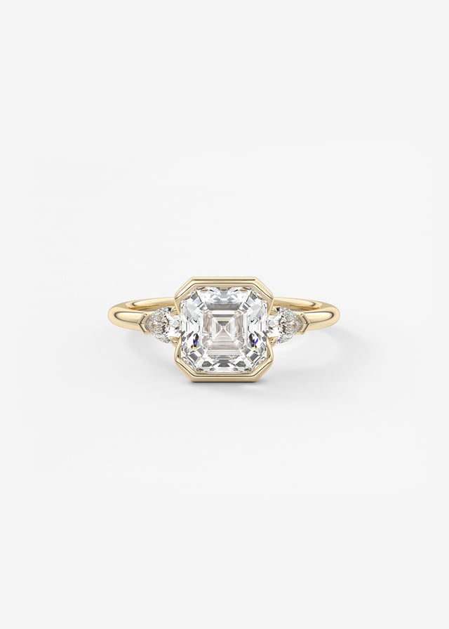 Clutch Three Stone | Asscher & Pears