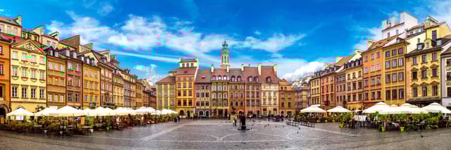 Book Air Canada flights to Poland | Air Canada