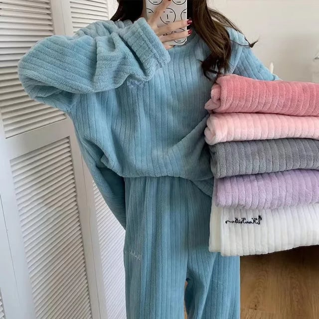 Autumn And Winter New Crescent City Warm Suit Casual Homewear Internet Celebrity Coral Fleece Thick Thermal Pajamas