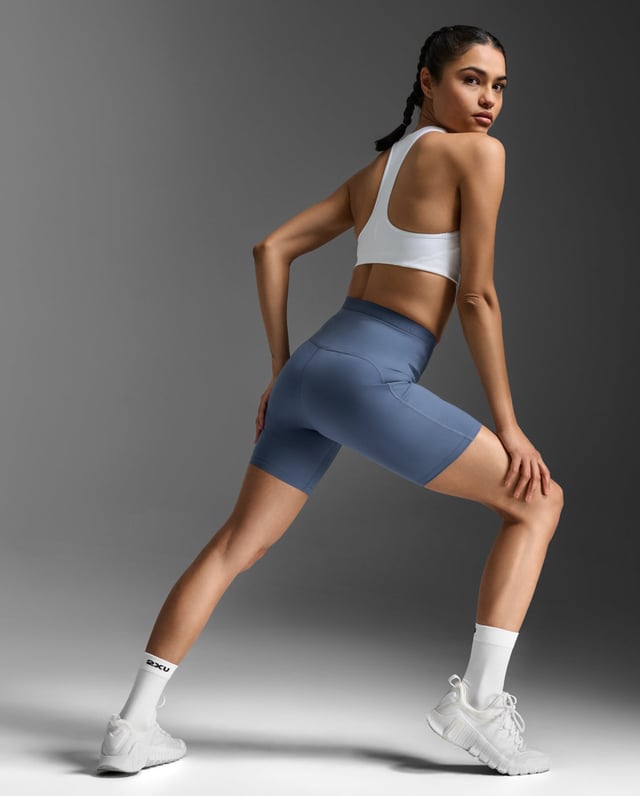 Form Stash Hi-Rise 6" Compression Short with Pockets