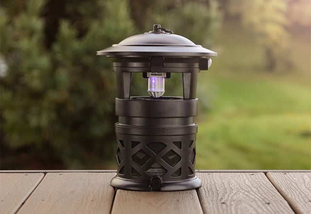 Luxe 1 Acre Flying Insect and Mosquito Trap