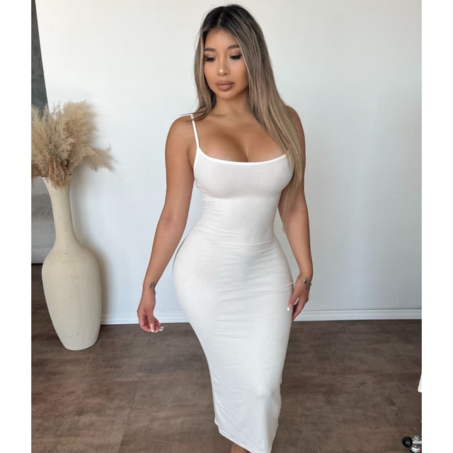 Veronica Ribbed Maxi Dress (White)