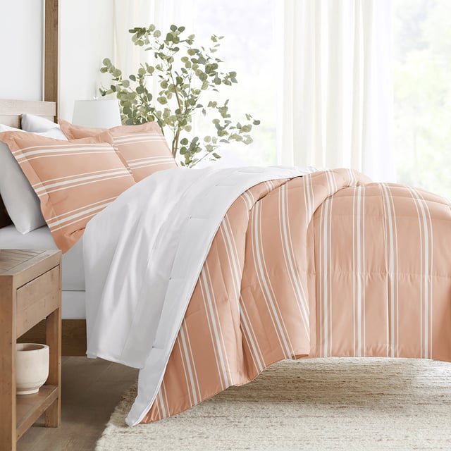 Soft Stripe Reversible Down-Alternative Comforter Set