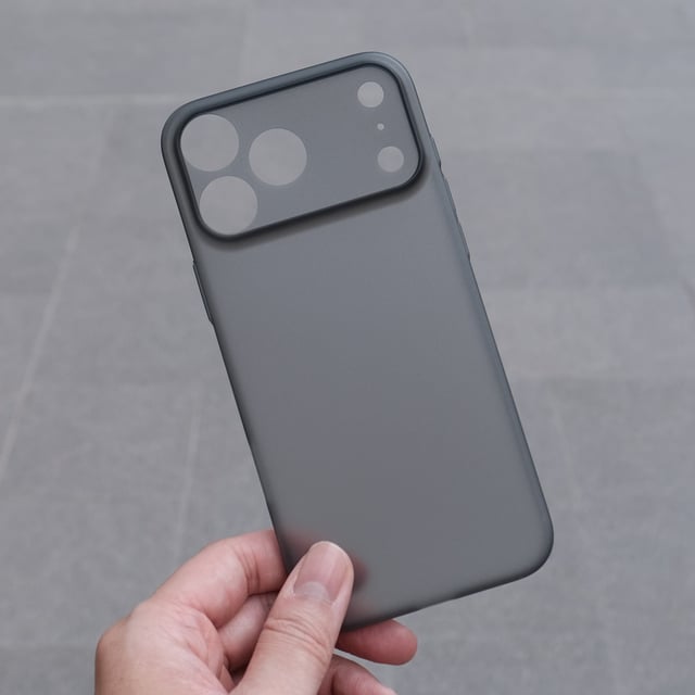 Bare Naked - for iPhone 17 Pro Max